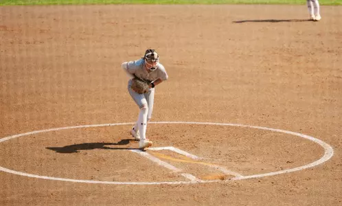 Ryley Kutter pitching
