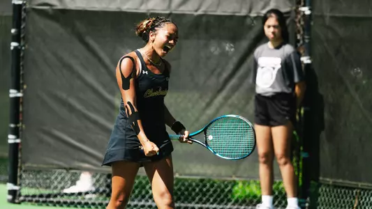 Oziera Ahmad celebrates point