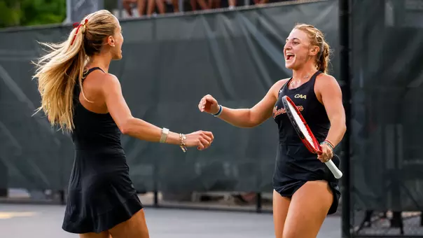 Sia Cariov celebrates victory