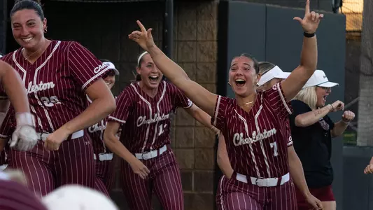 Kendall Thackston cheering