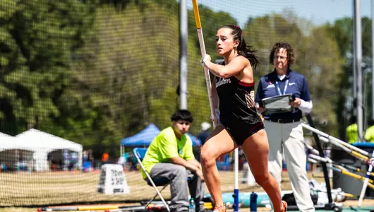 Allie Sanfelippo pole vaulting