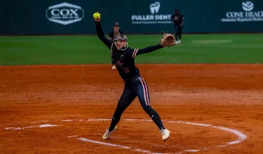 Ryley Kutter pitching