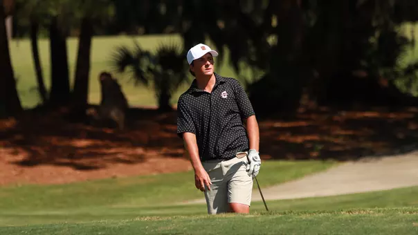 Roelof Craig looking at a shot from the bunker.