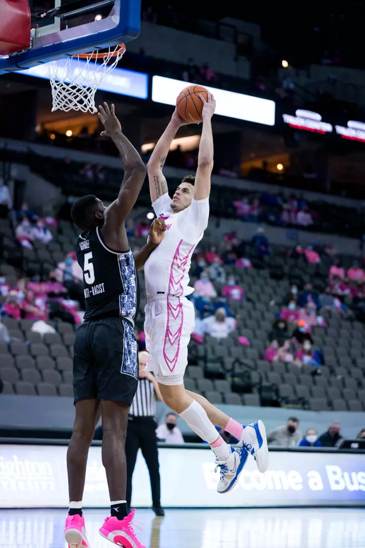 Georgetown at Creighton - Pink Out