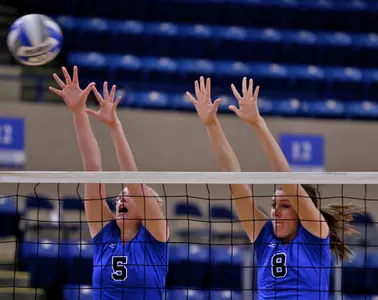 Volleyball Stays Perfect on MVC Road With Sweep of Sycamores