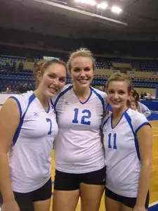 Volleyball Seniors Go Out In Style, Beat Drake For 20th Win