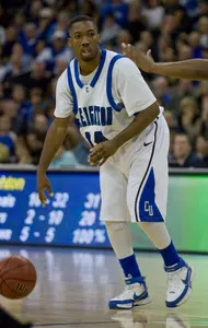 Men's Basketball Runs Past Huskies, 110-73