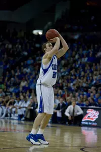 Men's Basketball Goes Overtime To Top Hawks