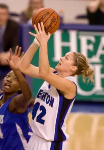 Bluejays Host Preseason Favorite Drake on Saturday