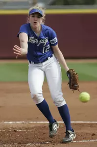 Softball Takes No. 1 Arizona State 10 Innings, Falls 1-0