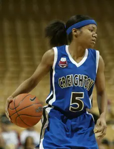 Missouri Hangs On for 70-66 Win Over Women's Basketball