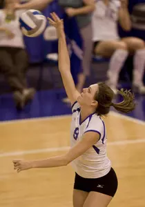 Volleyball Earns Four-Game Win at Iowa State