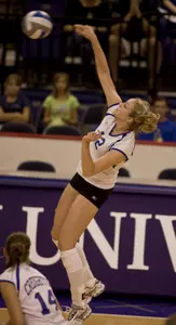 Volleyball Falls to No. 13 Minnesota, 3-1