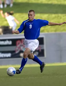 Gans, Thayer Earn National Soccer Honors