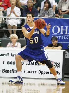 Men's Basketball Heads To Canada This Weekend