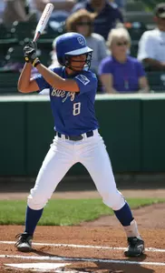 Softball Wins 4-3 in Nine Innings