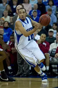 Men's Basketball Hangs On At WSU, 68-65