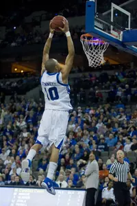 Men's Basketball Drops UNI, 74-50