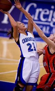Neuvirth Leads Jays to 61-58 Win Over UC Davis