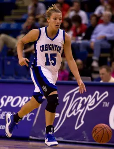 Women's Basketball Looks For Fourth Straight Win