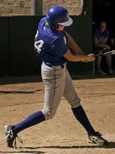 Softball Heads to Arizona
