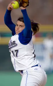 Softball Sweeps Doubleheader at SIU