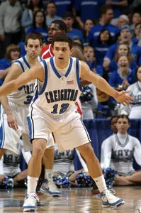 Late Putback Sinks Men's Basketball, 71-69