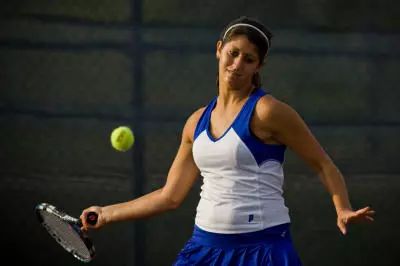 Women's Tennis Ties School Record With Ninth Straight Win, 7-0 Over South Dakota