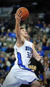 Men's Basketball Faces Iona on Sunday Morning