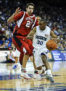 Young's Game-Winner Lifts Men's Basketball Over SIU, 71-69