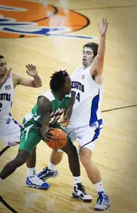 Men's Basketball Prepares For New Year's Day Game in Terre Haute
