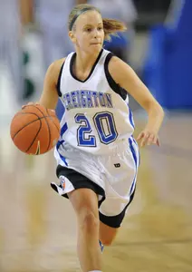 Women's Basketball Heads to Evansville