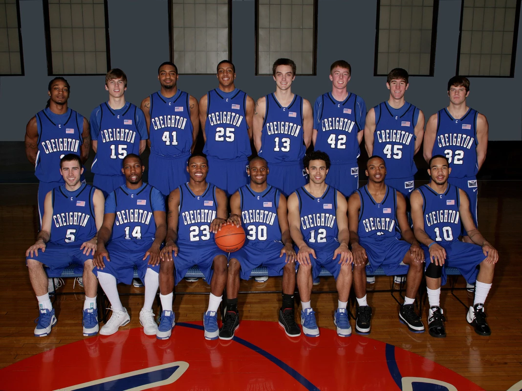 2008-09 Men's Basketball Team Photo