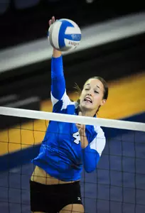 Volleyball Falls at No. 21 UNI in Four Sets