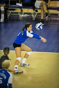 Volleyball Visits Drake on Saturday
