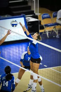 Kansas Tops Volleyball In Jayhawk Classic Finale