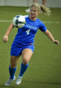 Jays Fly Past Loyola Chicago 5-0 in Women's Soccer
