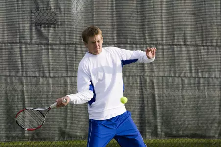 Men's Tennis Falls to Drake in MVC Match