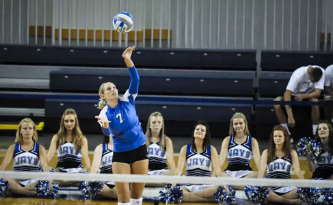 Volleyball Sweeps Sycamores, Now 6-0 on Road