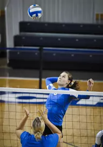 Volleyball Takes Perfect Road Record To Drake