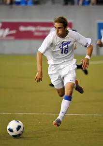 No. 10 Bluejays Nip Bulldogs 2-1 in Men's Soccer
