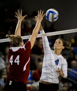 Volleyball Hits Road To Face Redbirds & Sycamores This Weekend
