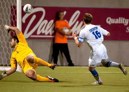 Finlay's Hat Trick Leads No. 4 Men's Soccer Past No. 7 UC Irvine