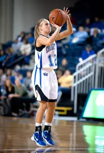 Women's Basketball Hosts No. 3 Notre Dame Sunday