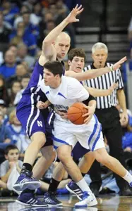 Men's Basketball Tops Northwestern, Improves to 10-1
