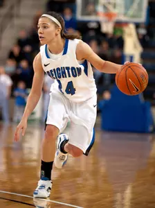 Bluejays Host Braves in Women's Basketball Sunday