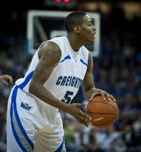 Men's Basketball Falls at Oregon, 71-58, Game 3 is Friday