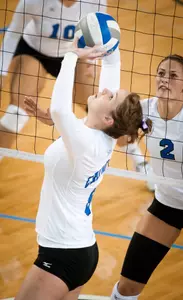 Volleyball's Sicner Named MVC Freshman of the Week