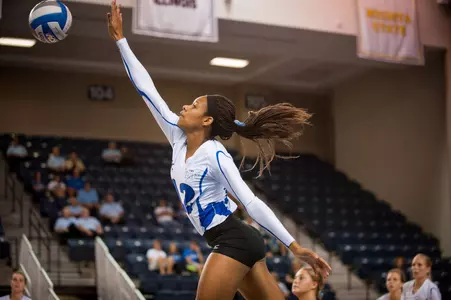 No. 21 Volleyball Soars Past Redbirds, Advances to MVC Tourney Final
