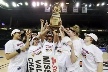 Women's Basketball Claims MVC Tournament Title